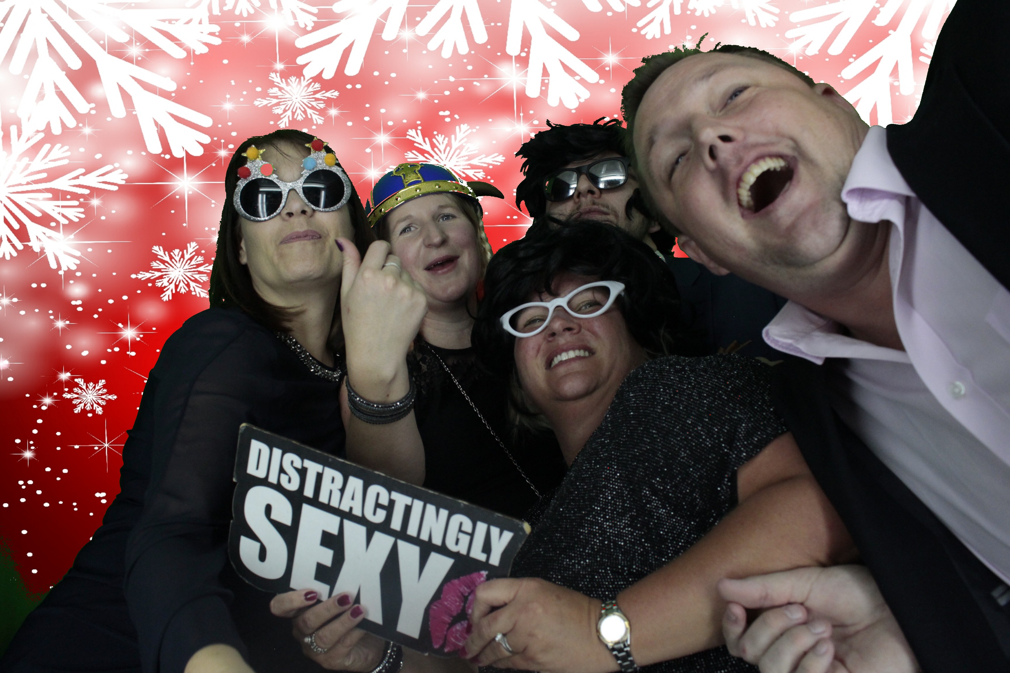 Kuoni Travel Christmas Party | View more photos from the event at gallery.myphotoboothexperience.co.uk/u/MyPhotoBoothExperienceLtd/Kuoni-Travel-Christmas-Party